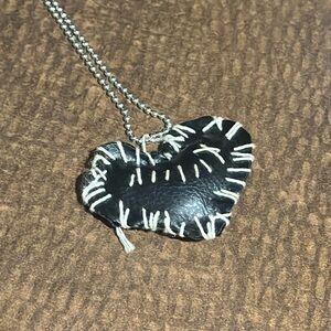 Ashba leather heart necklace